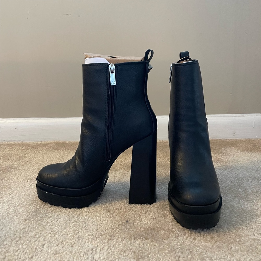 JLo platform boots size 7.5